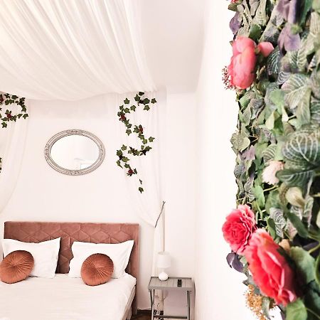 Апартаменты Marigold Boutique Брашов Экстерьер фото