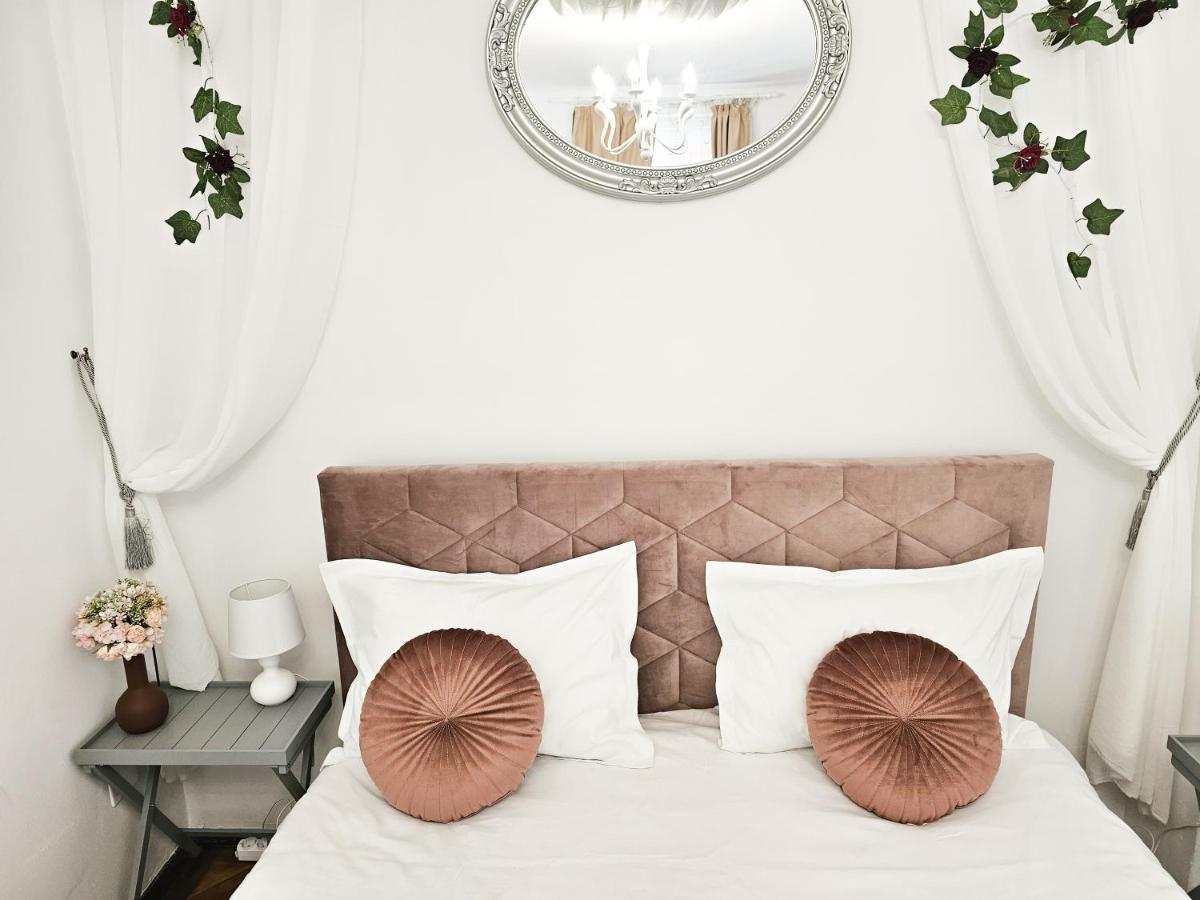 Апартаменты Marigold Boutique Брашов Экстерьер фото